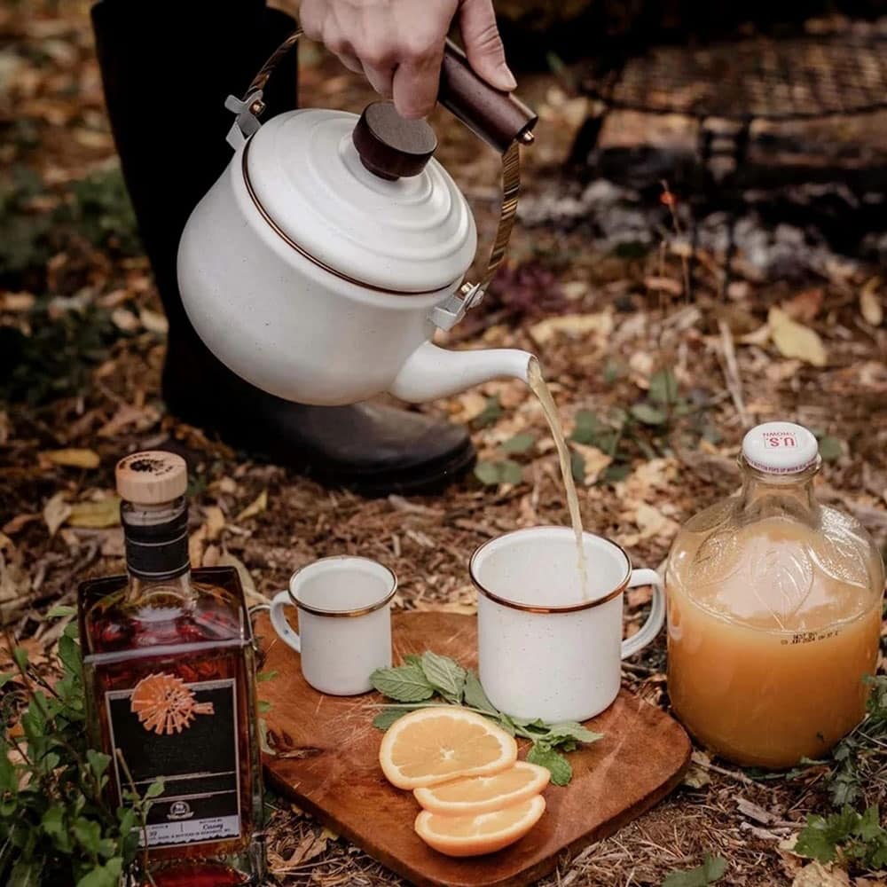 Emaillie-Teekanne in Egg Shell-Produktbild