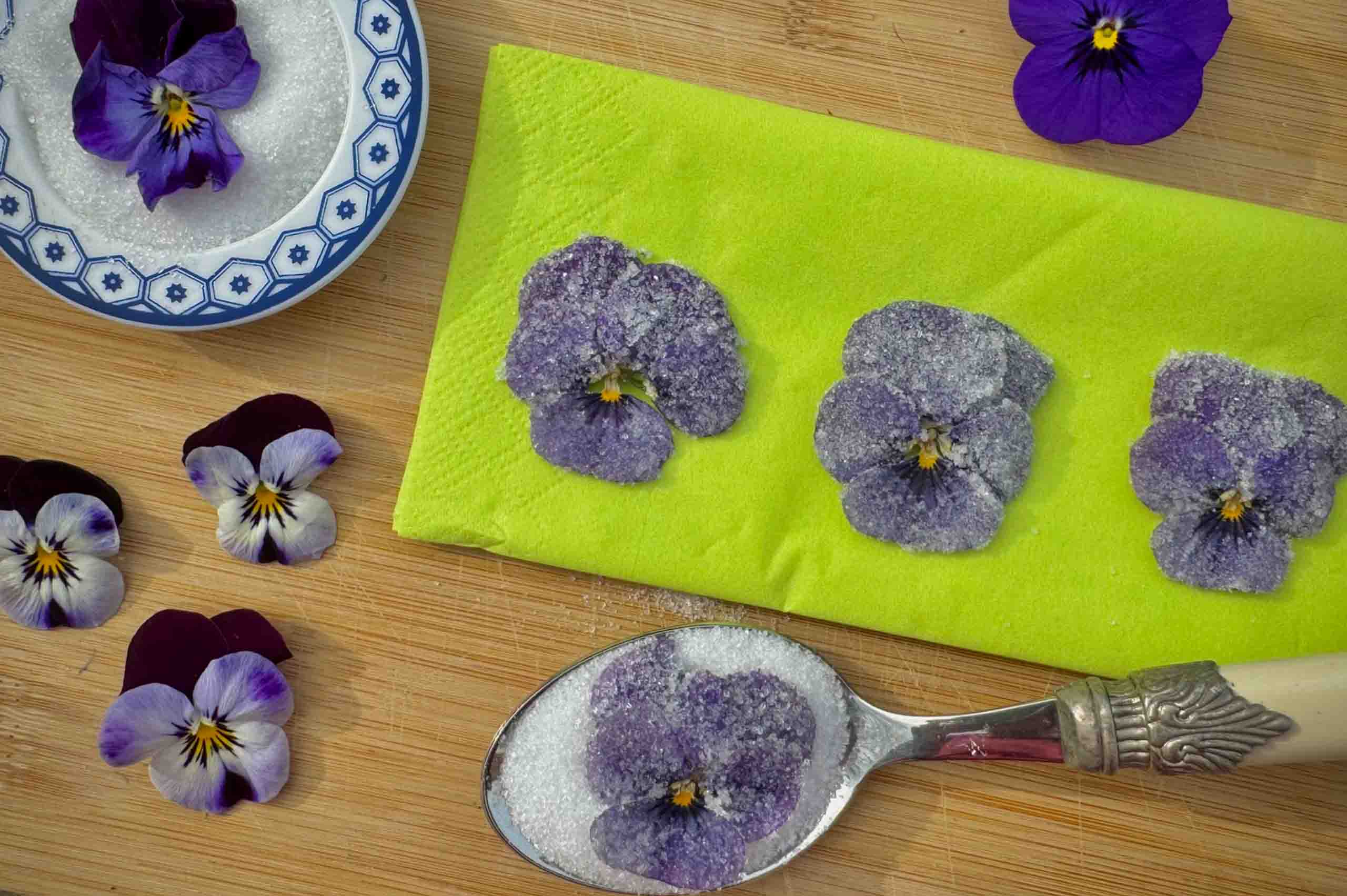 kandierte Blüten Rezept