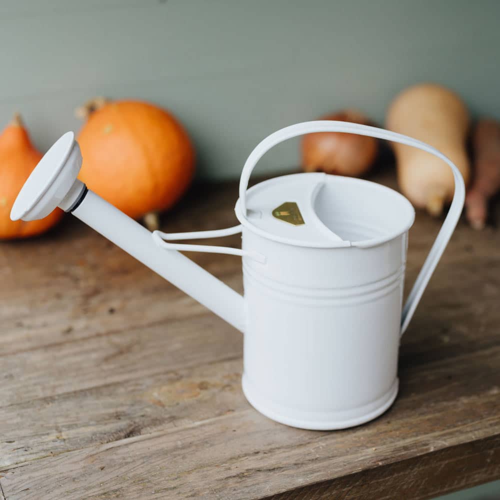Gießkanne 1,5l in weiß von der. Seite