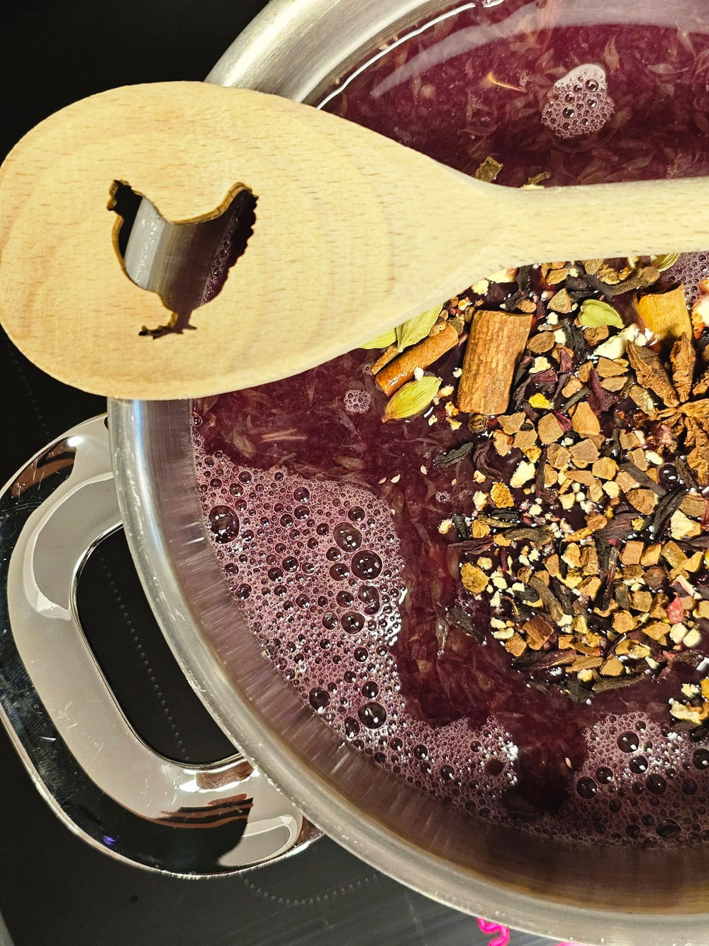 Glühwein Sirup im Topf