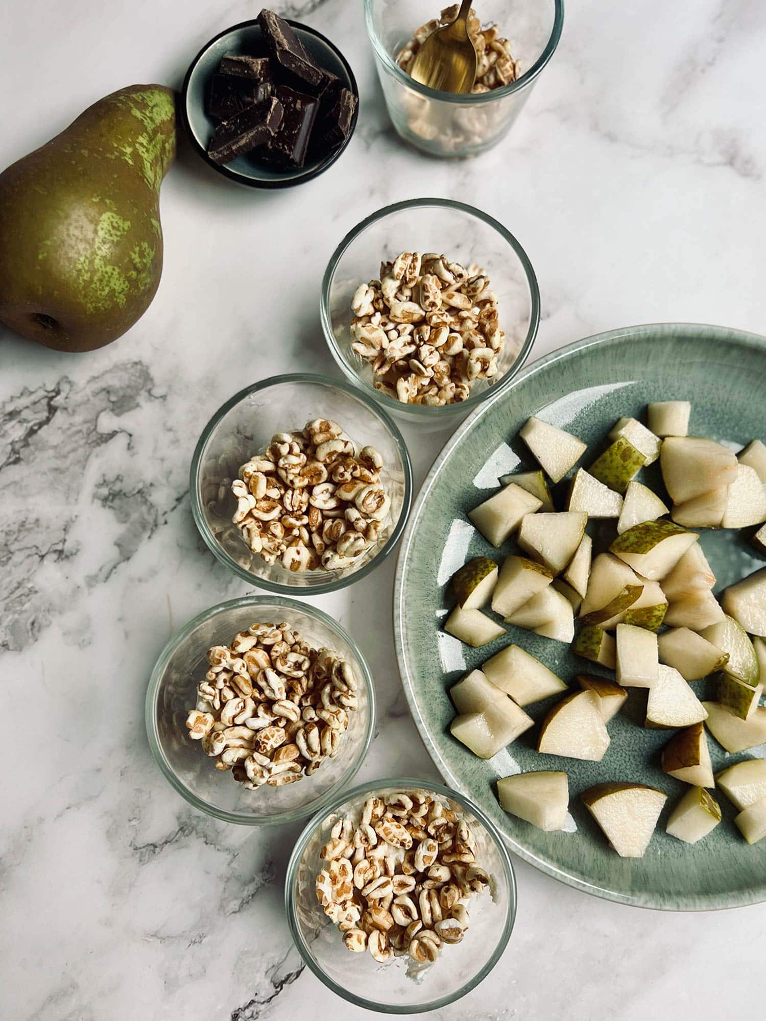 Die Zutaten können nun geschichtet werden