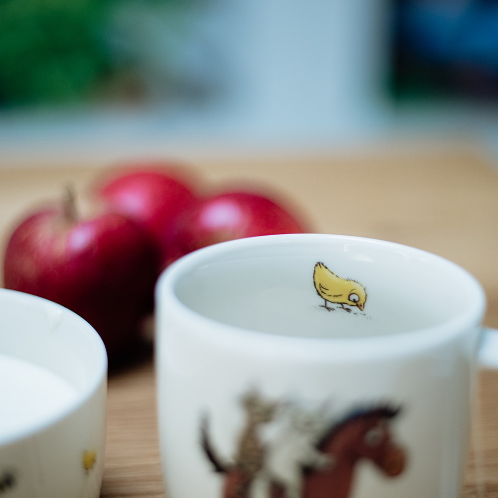 Porzellanbecher "Reitstunde mit Charlie"